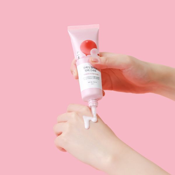 Сонцезахисна сироватка з колагеном ROUND LAB Camellia Deep Collagen Firming Sun Serum, 50 ml 0528 фото