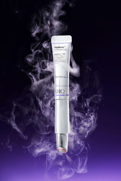 Крем для пружності шкіри навколо очей з LED EMS-аплікатором UIQ RejuBiome EX Lifting Eye Cream 15 мл 0632 фото